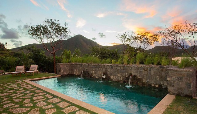 Beautiful 4 bedroom Caribbean Villa