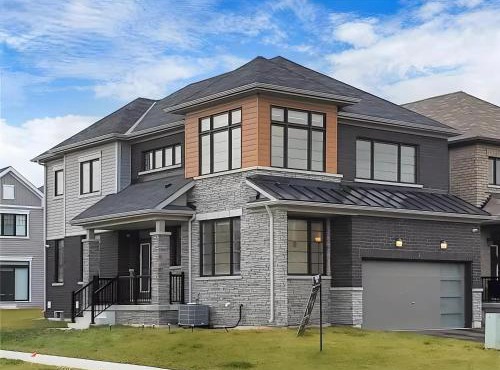 Beautiful 4BR Niagara Falls Getaway Sleeps 7 Free Parking Fast WiFi Family & Group Friendly