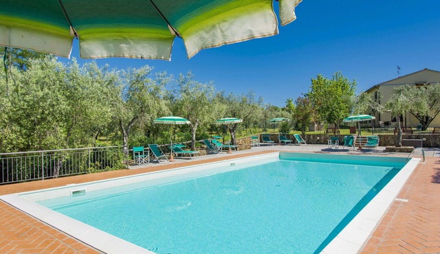 Beautiful apartment for 4 people with pool, WIFI, TV, terrace and pets allowed