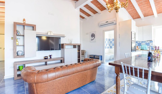 Beautiful apartment in Laureana Cilento with WiFi
