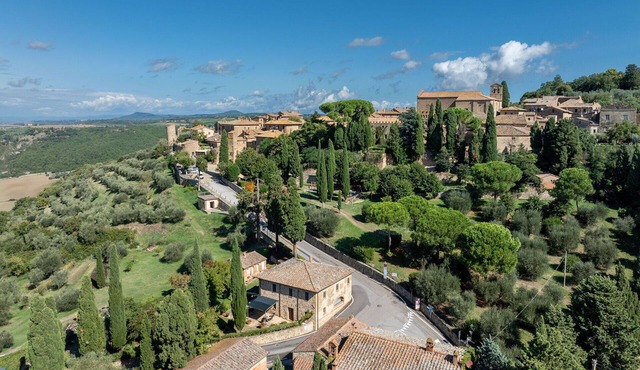 Beautiful apartment in villa for 2 guests with A/C, WIFI, close to Montepulciano