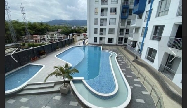 Beautiful apartment with pool and private parking