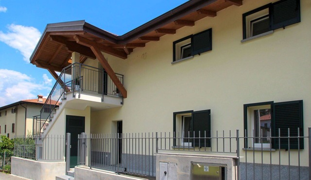 Beautiful apartment for 4 guests with WIFI and patio