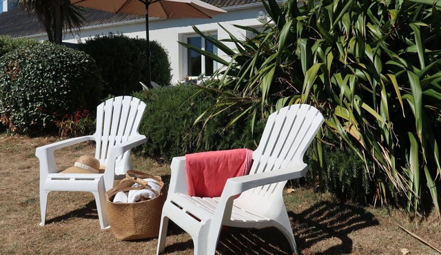 Beautiful apartment in villa for 6 guests with TV, terrace and pets allowed