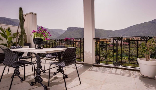 Beautiful apartment for 4 guests with A/C, WIFI, TV and terrace