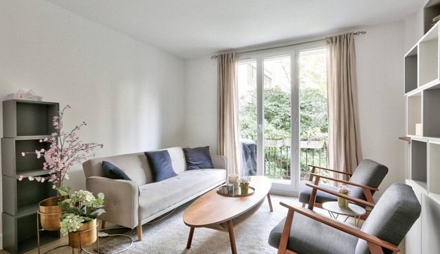 Beautiful apartment with balcony in the 12th