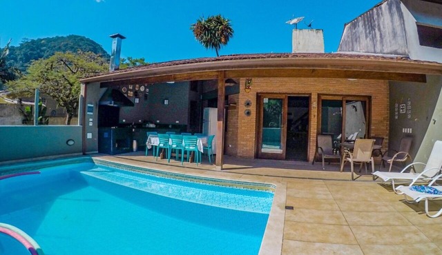 BEAUTIFUL BEACH HOUSE