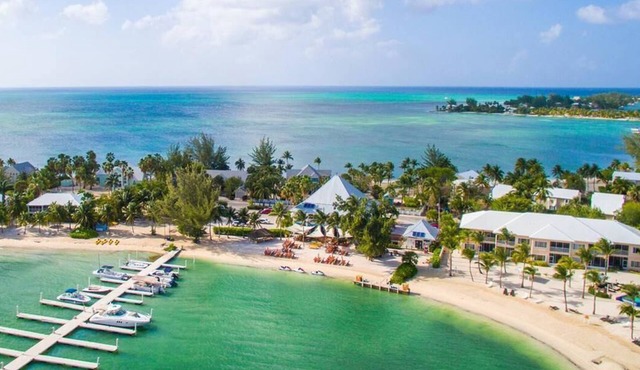 Beautiful Beachfront Condo in Cayman Kai/Rum Point
