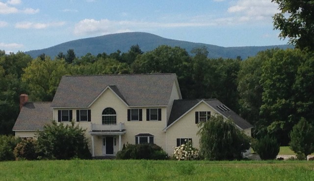 Beautiful Berkshire Home - Enjoy summer, fall & winter attractions