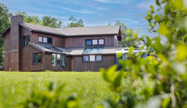 Beautiful Bras D'or 4 Bedroom Unit