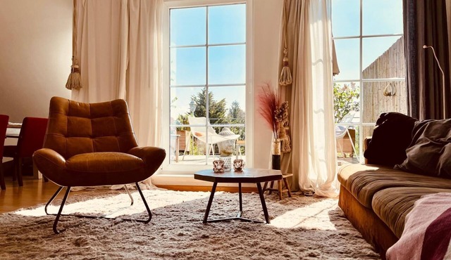 Beautiful bright terrace apartment at the forest 15 min in cologne.