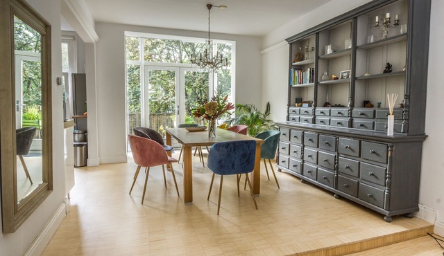 Beautiful&Bright|Central Located| Private&Triple Glass Isolated|W Big Balcony