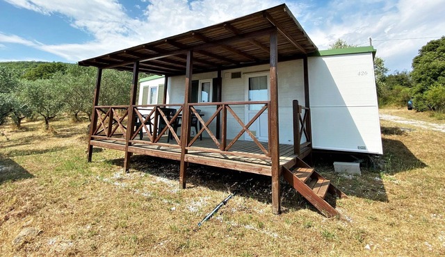 Beautiful bungalow with shared pool