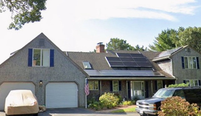 Beautiful Cape Cod home on Long Pond in Harwich, MA