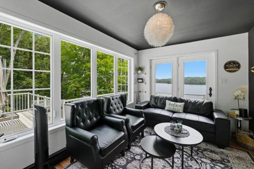 Beautiful Chalet Magog