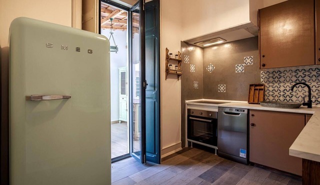 Beautiful Classic Designed 3-bed Villa in Lisboa