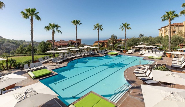 BEAUTIFUL Coastal 2-Bedroom Resort Villa + Amenities