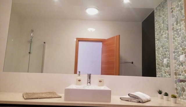 Beautiful comfortable apartment 5 minutes from Praia da Luz with swimming pools, bar, tennis
