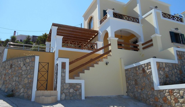 Beautiful, comfortable villa with swimming pool and superb views.