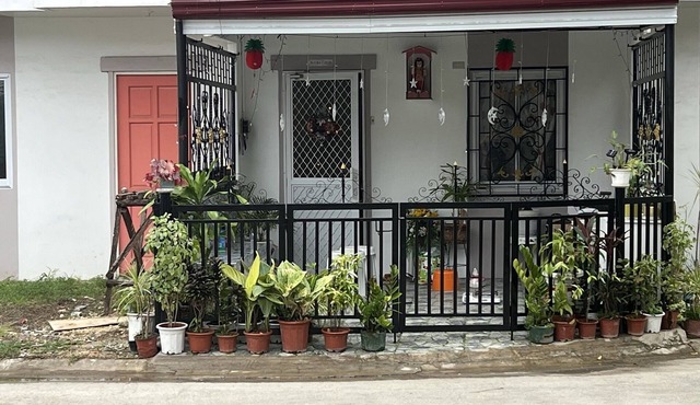 Beautiful Compostela 2 Story Townhouse with Patio