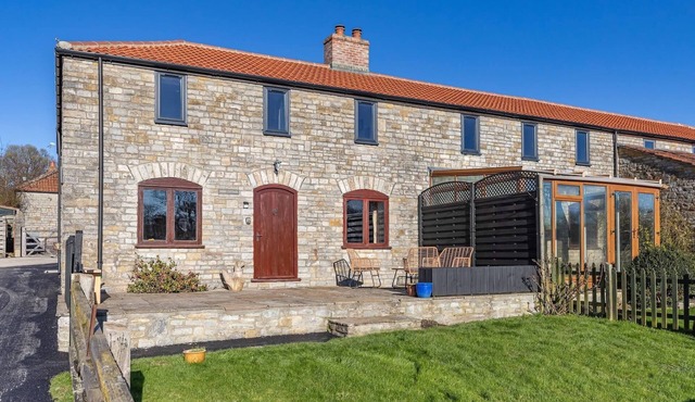 Beautiful Cottage in Idyllic Somerset Countryside