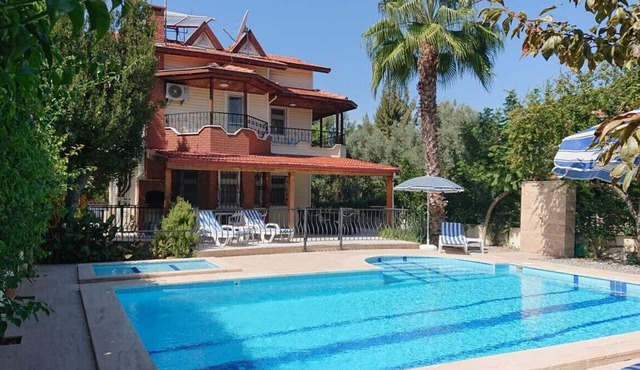 Beautiful detached Villa Guzel with private pools and wi-fi