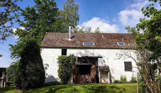 Beautiful Farmhouse in Sivry-Rance with Garden