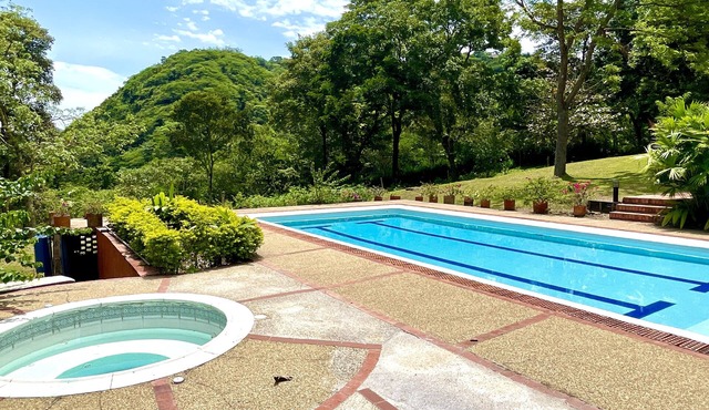 Beautiful FINCA House Pool Volleyball WiFi Villeta