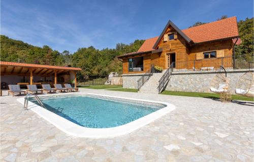 Beautiful Home In Barlete With Sauna