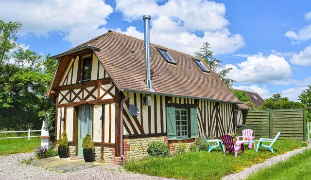 Beautiful home in Boissey with WiFi