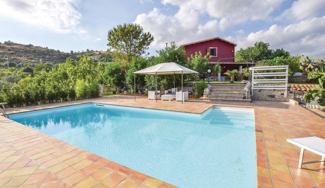 Beautiful home in Giarratana