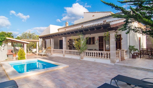 Beautiful home in Sa Coma with private swimming pool, can be inside or outside