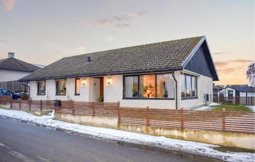 Beautiful Home In Simrishamn