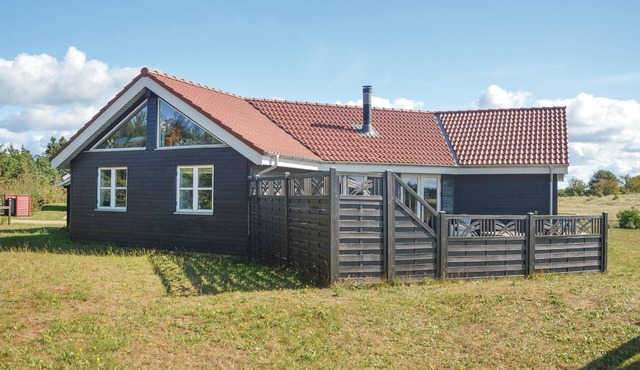 Beautiful home in Skjern with WiFi