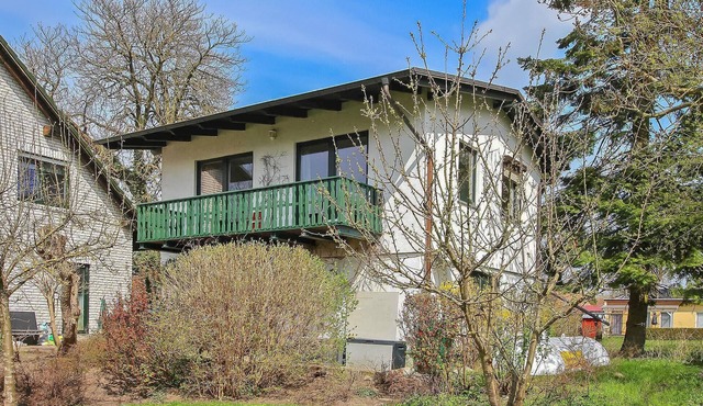 Beautiful home in Verchen with kitchen