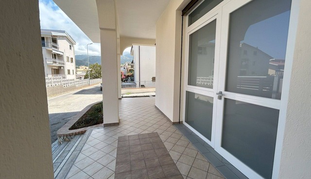 Beautiful apartment for 5 guests with WIFI, A/C and TV