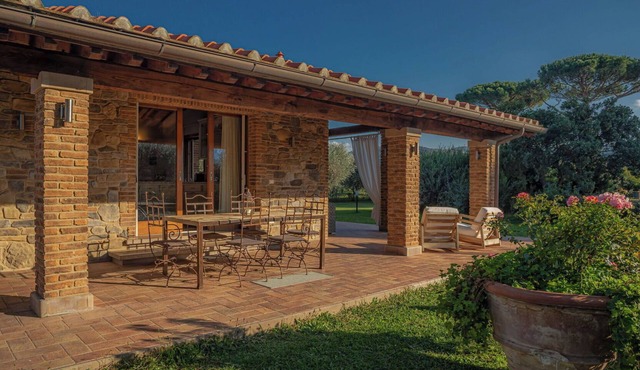Beautiful private villa for 8 people with A/C, WIFI
