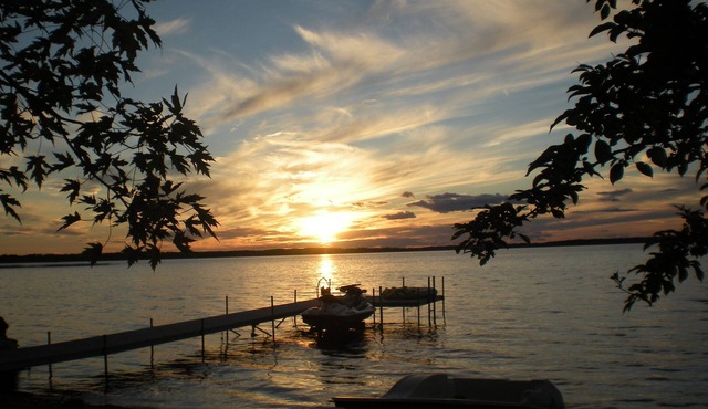 Beautiful Lake Front Home North of Long Lake, Brainerd!