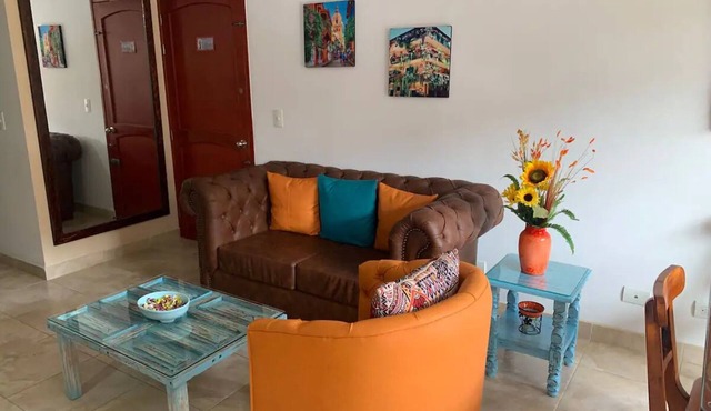 Beautiful, Large, Decorated 2nd floor apartment