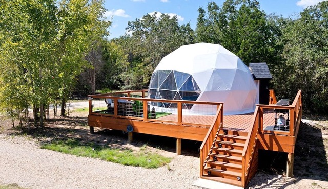 Beautiful Lofted Dome with Cozy Deck and Charming Design in Elgin, Texas
