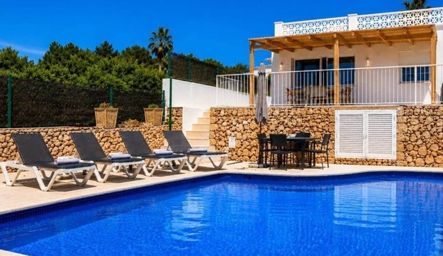 Beautiful Menorcan house near the beach of Punta Prima