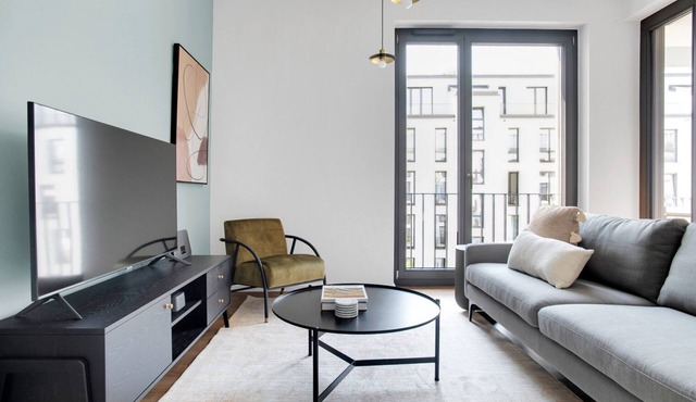Beautiful Mitte 2BR near park am Gleisdreieck, by Blueground