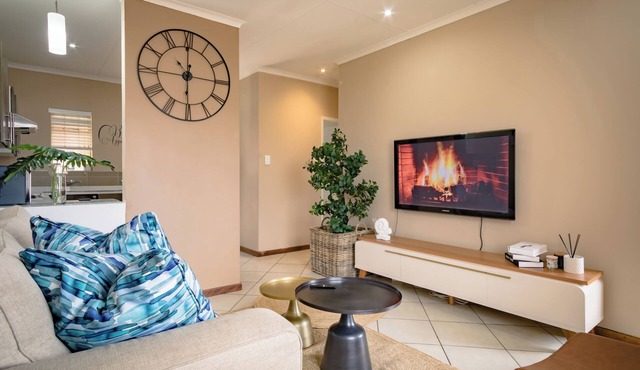 Beautiful Modern 2-bedroom apartment in Centurion