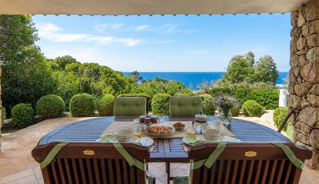 Beautiful modern 2 bed villa, private pool, sea views, small garden, near beach