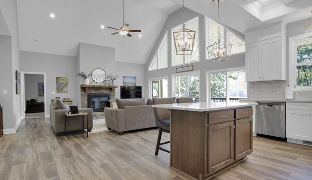 Beautiful new construction in Turtle Head community on Lake Keowee