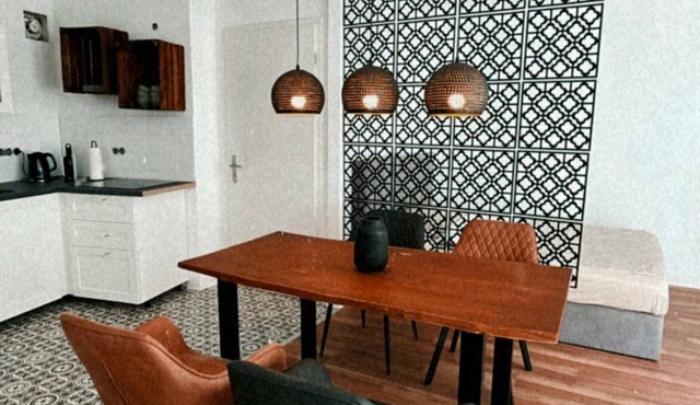 Beautiful, new studio in a lively region