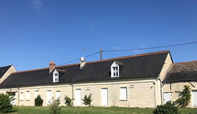 Beautiful nineteenth century farmhouse with jacuzzi and heated pool