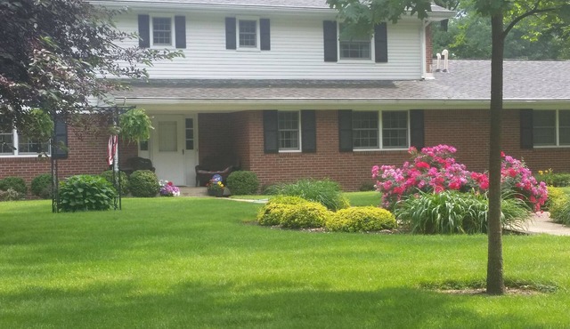 Beautiful northside, quiet. Close to Butler, Broad Ripple, 15 min downtown