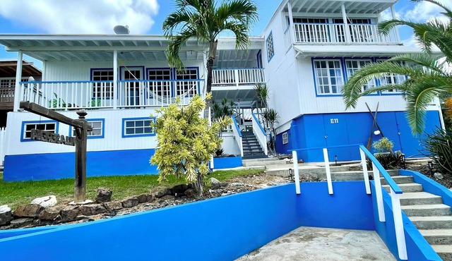 Beautiful ocean view 4-bedroom house with AC in the island of Culebra PR