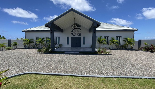 Beautiful Oceanfront Jamaican Villa - New Villa in Saint Mary near Ocho Rios